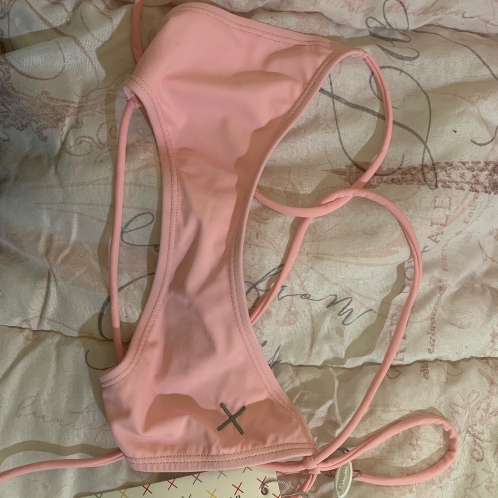 Boutine LA dusty pink bikini top